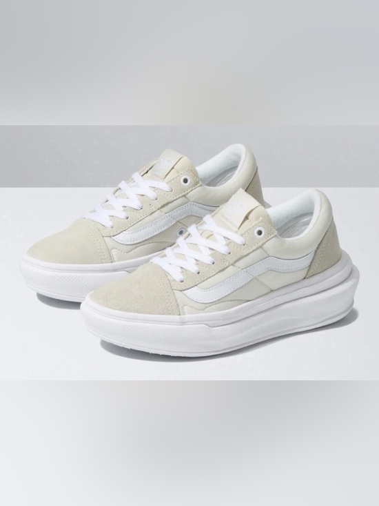 Vans Shoes - Vans ComfyCush Women’s Old Skool Overt CC Skate Shoes Sneakers Sand!!(Sz 5)